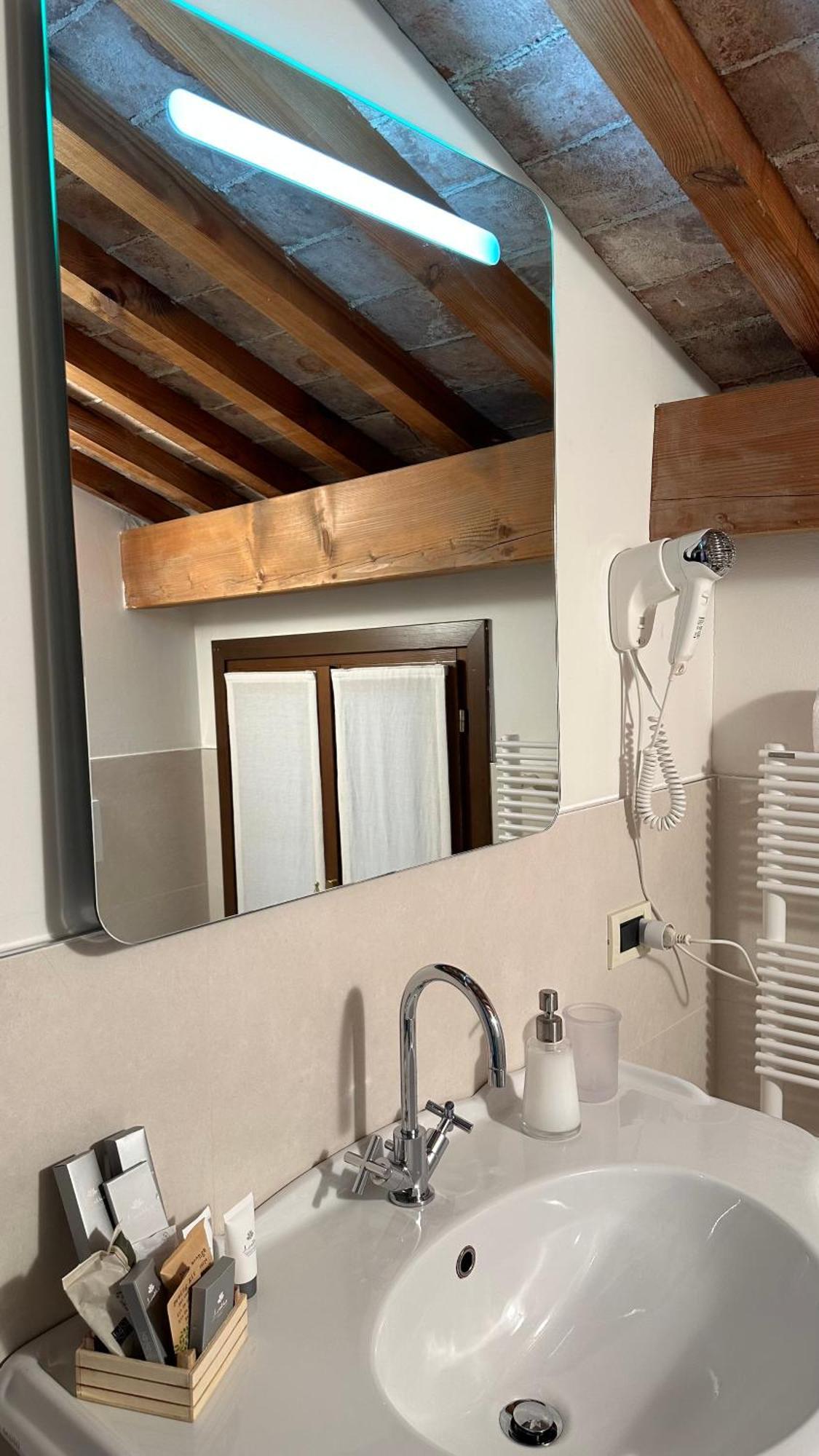 Ca' Hemingway Aparthotel Μπασάνο Ντελ Γκράπα Εξωτερικό φωτογραφία
